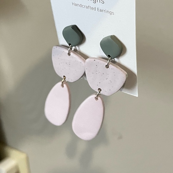 NWT Bold Handmade Earrings - Picture 8 of 8